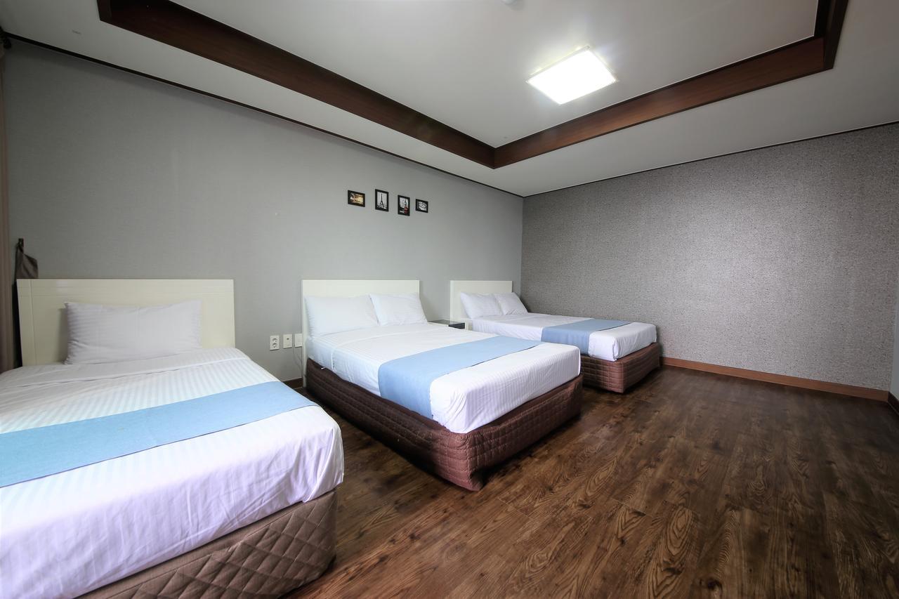 Woorim Hotel Jeju Exterior photo