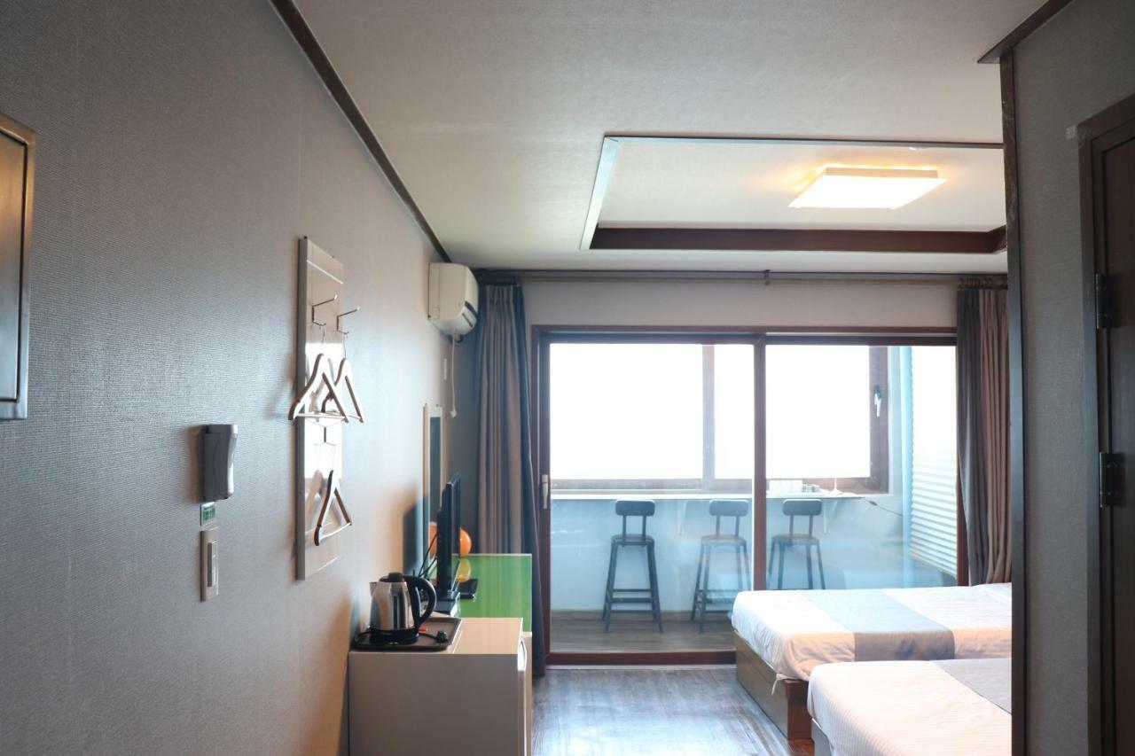 Woorim Hotel Jeju Exterior photo
